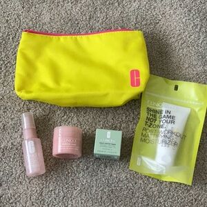 Clinique Yellow Cosmetic Bag with Skincare Set